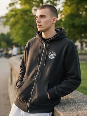 Made In Detroit Men’s XL Black Full Zip Hoodie Sweatshirt 🌟